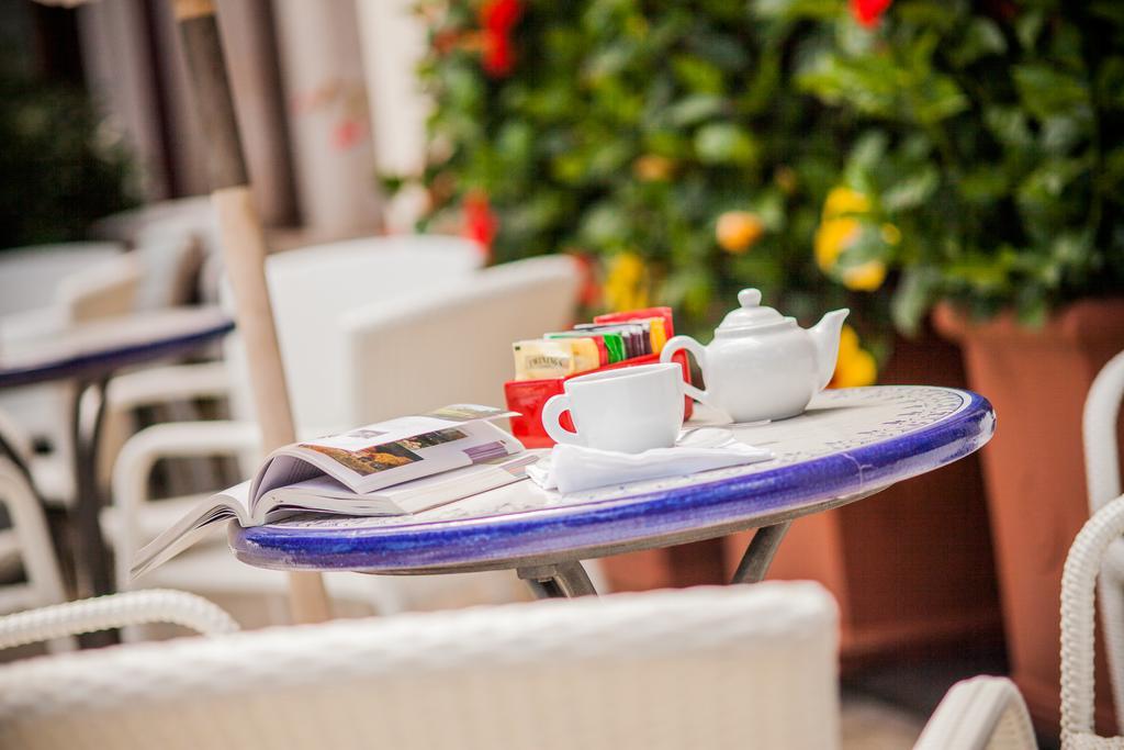 Hotel Beau Sejour アラッシオ エクステリア 写真